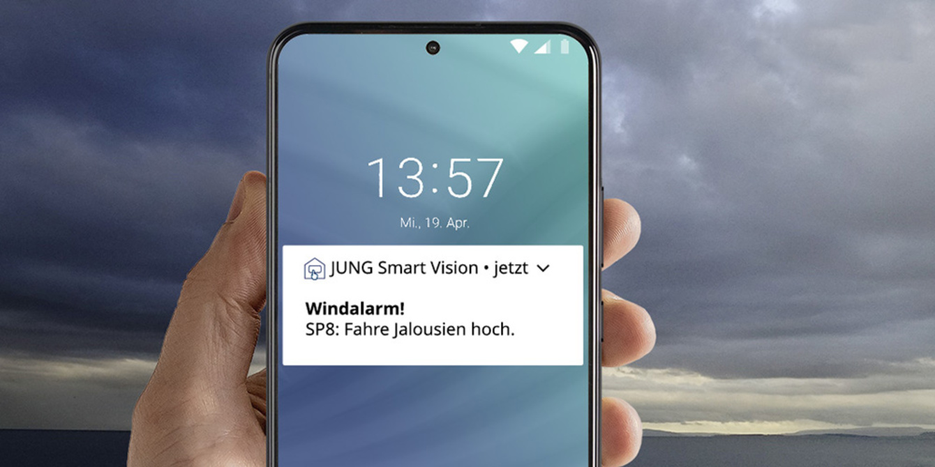 JUNG Smart Panel 8 bei Pfaffenberger GmbH in Hemhofen